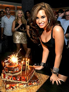 Demi Lovato Daily on Demi Lovato Turned 20 Year Old Today  August 20